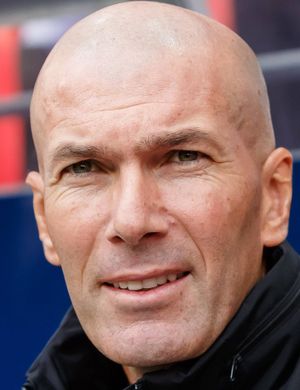 Новый главный тренер сборной Франции Зидан объявил первый состав на матчи Лиги наций